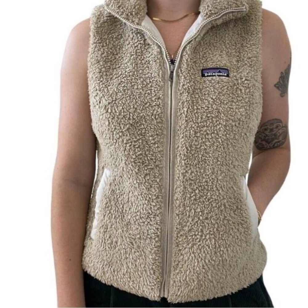 PATAGONIA Women's Los Gatos Tan Sherpa Vest